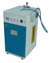Cuisez une capacité à la vapeur dentaire plus propre de l'équipement de laboratoire 22L 3000W 50HZ/60HZ avec la haute pression